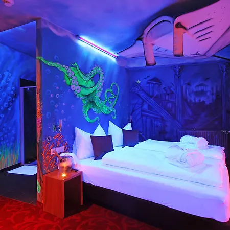 Kuschelhotel Zeman 호텔 4*